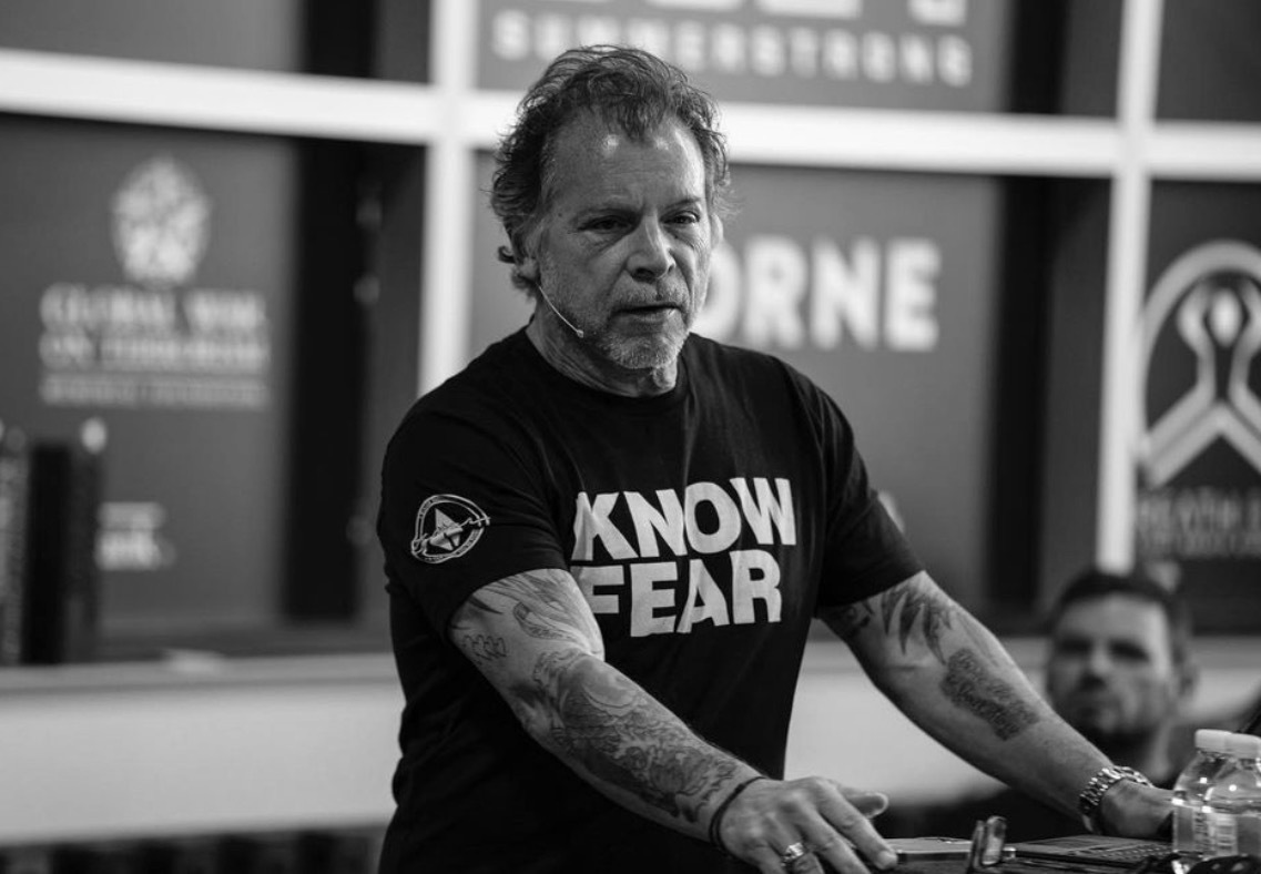 Tony Blauer teaching Know Fear® - wearing KNOW FEAR shirt